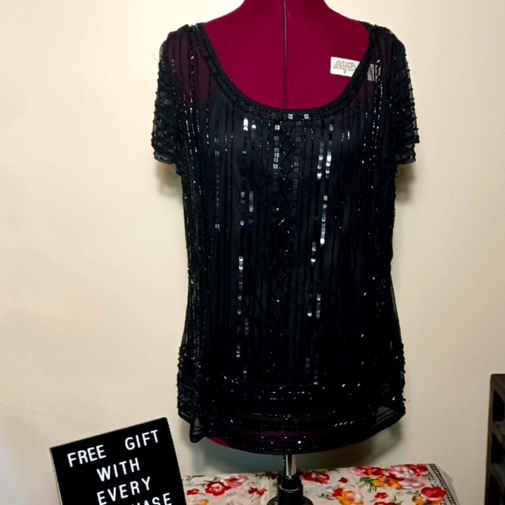 dB beaded top
